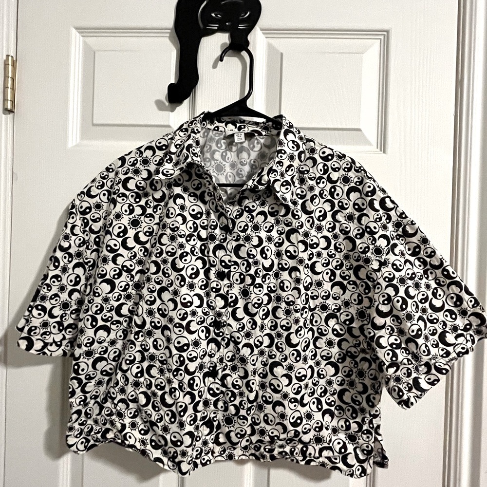 TopShop cropped button down